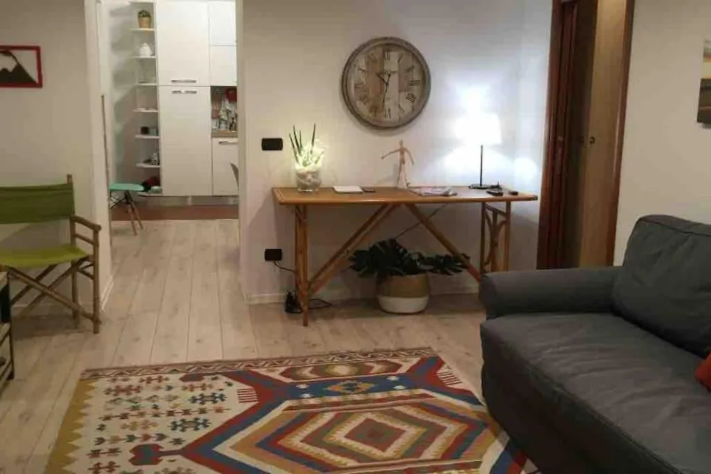 Casa Via Toledo. Centralissima E Vicina Al Porto Apartment Naples