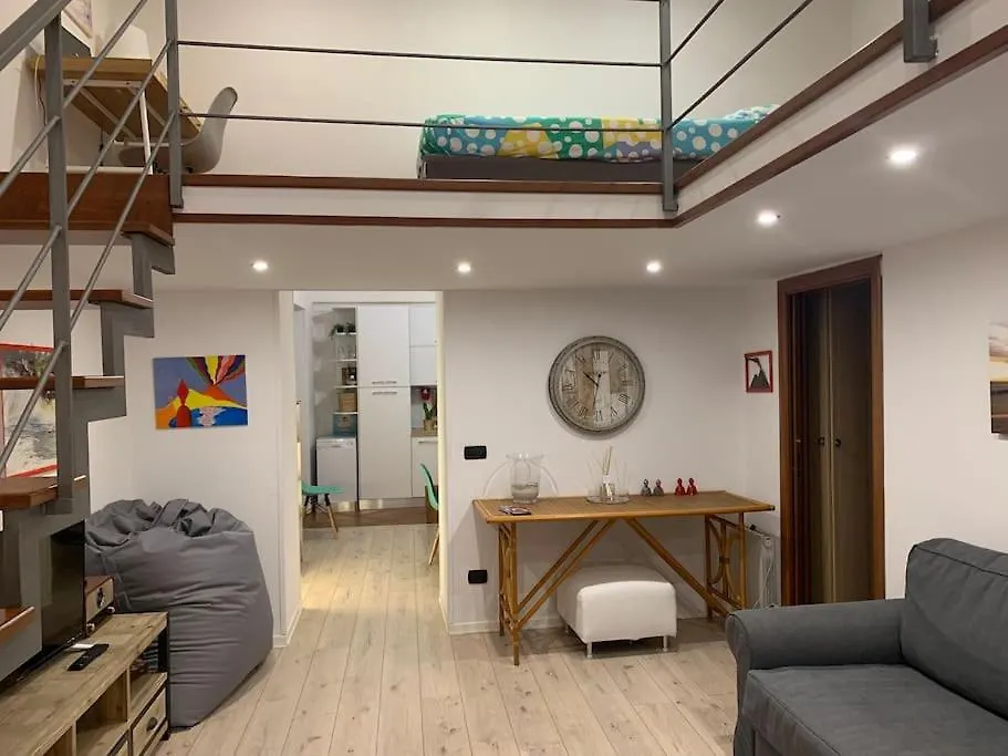 Casa Via Toledo. Centralissima E Vicina Al Porto Apartment Naples