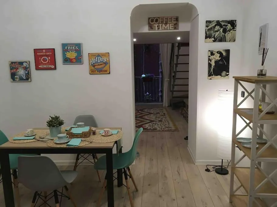 Casa Via Toledo. Centralissima E Vicina Al Porto Apartment Naples